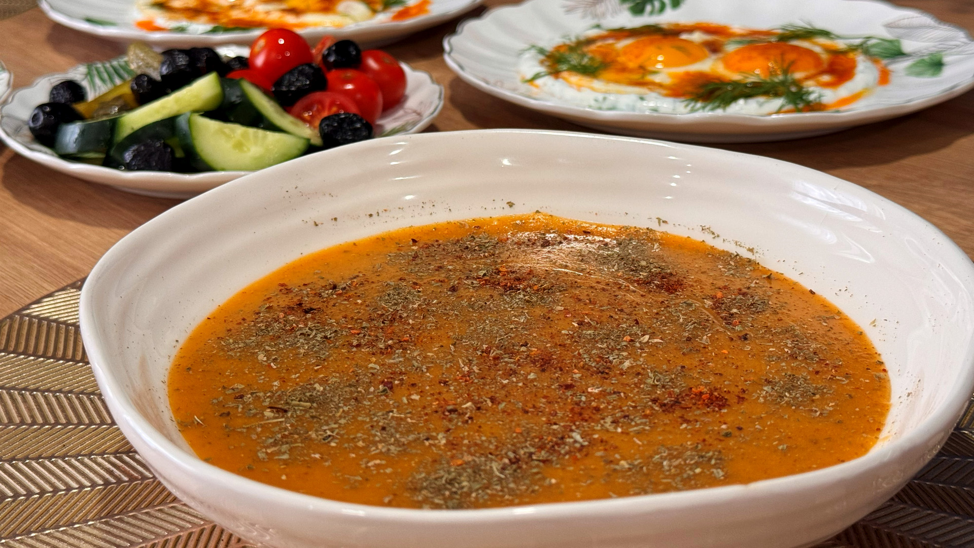 Turkish Red Lentil Soup (Kırmızı Mercimek Çorbası)